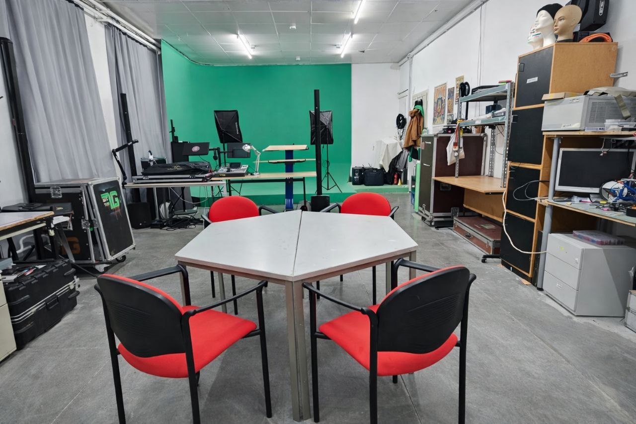Inside the Sector 7G studio in Berlin, with production space and green screen